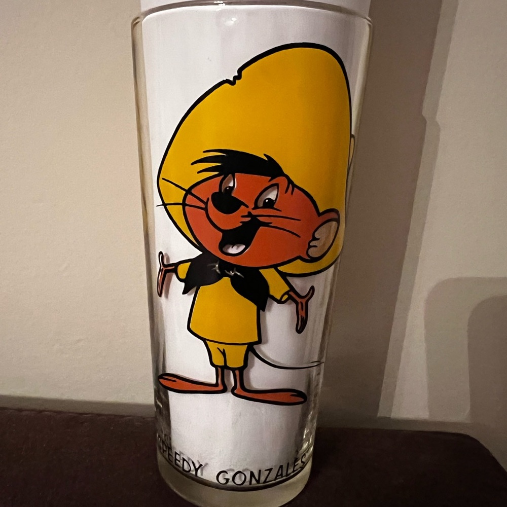 Vintage 1973 Pepsi gas station promotional Glass Speedy Gonzales Looney Tunes